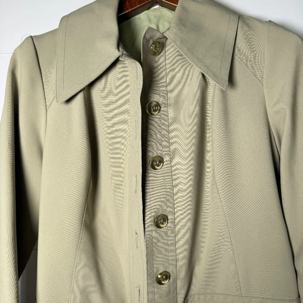 Vintage- Rare-Clear Lucite Buttons- Rain/Shine Coat Size 11/12